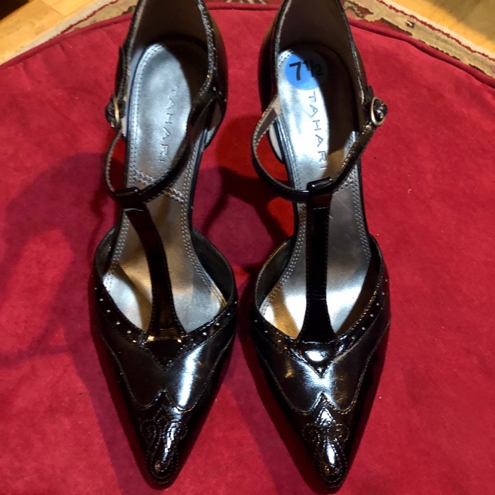 Tahari black vintage T-strap heels
